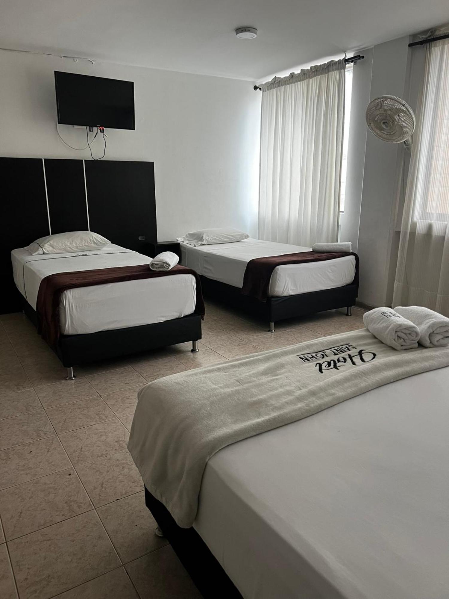 Hotel Saint John Medellín Exteriör bild