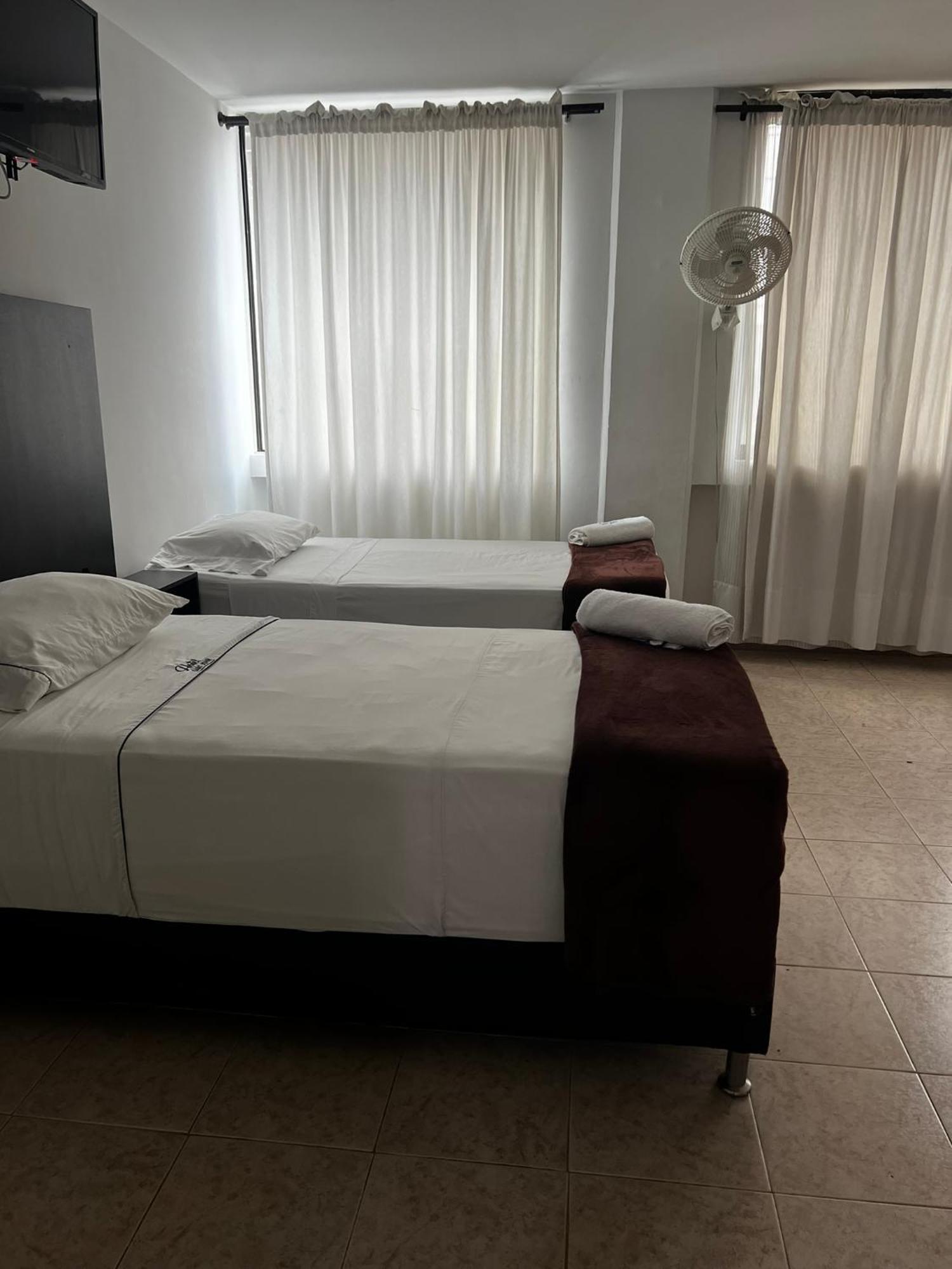 Hotel Saint John Medellín Exteriör bild